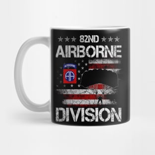 Proud U.S 82nd AIRBORNE Division Veterans Day Mug